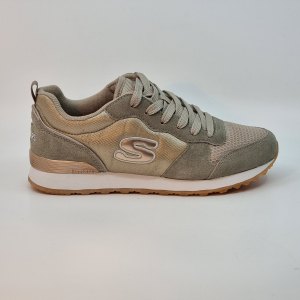 Skechers