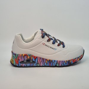 Skechers