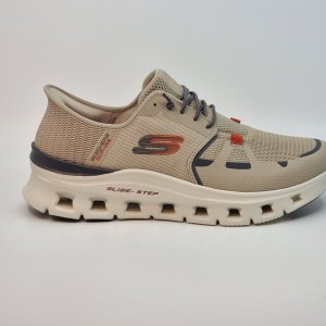 Skechers